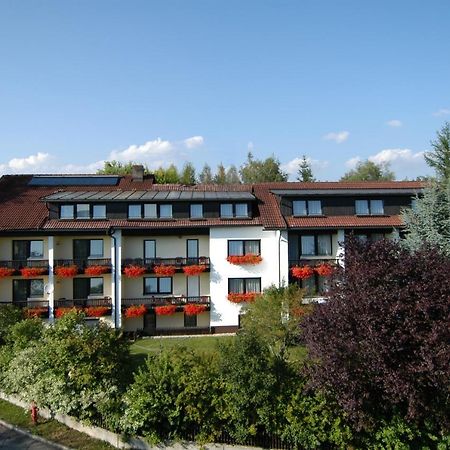 Hotel Dreisonnenberg Нойшёнау Экстерьер фото