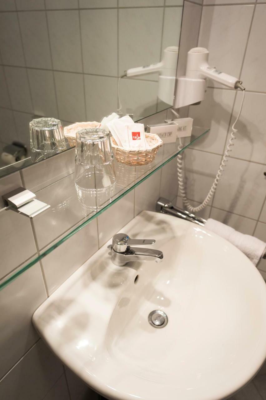Hotel Dreisonnenberg Нойшёнау Экстерьер фото