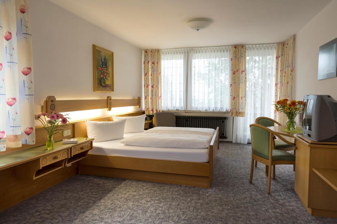 Hotel Dreisonnenberg Нойшёнау Экстерьер фото